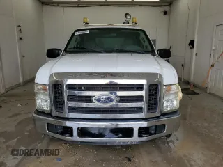 2008 Ford F-250 XL with VIN 1FTNF20538EC06469, listed as a Copart auction lot 54568255 with 268,479 mi miles and Salvage title. Bid and sale history available at DreamBid. Image 5.