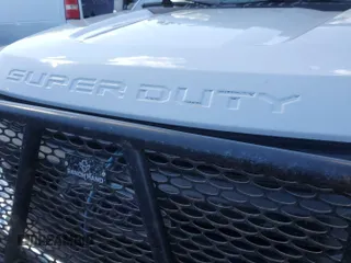 2018 Ford F-250 XL with VIN 1FT7W2BT1JEB88967, listed as a IAAI auction lot 42743495 with 215,105 mi miles and . Bid and sale history available at DreamBid. Image 9.