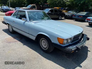 1975 Mercedes-Benz SL with VIN 10704412027415, listed as a Copart auction lot 82576724 with 105,242 mi miles and Clean title. Bid and sale history available at DreamBid. Image 1.