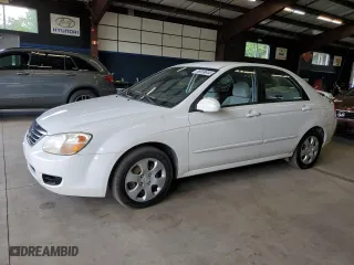 2008 Kia Spectra EX with VIN KNAFE121185494050, listed as a Copart auction lot 68599644 with 165,610 mi miles and Clean Title. Bid and sale history available at carsss.com. Image 1.