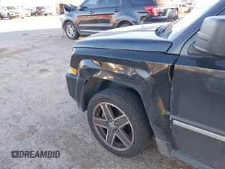 2009 Jeep Patriot with VIN 1J8FT48B79D110072, listed as a IAAI auction lot 41387933 with 92,420 mi miles and . Bid and sale history available at DreamBid. Image 6.