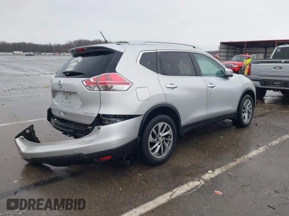 2015 Nissan Rogue SL with VIN 5N1AT2MV4FC898201, listed as a IAAI auction lot 41953663 with Not Provided miles. Bid and sale history available at carsss.com. Image 4.