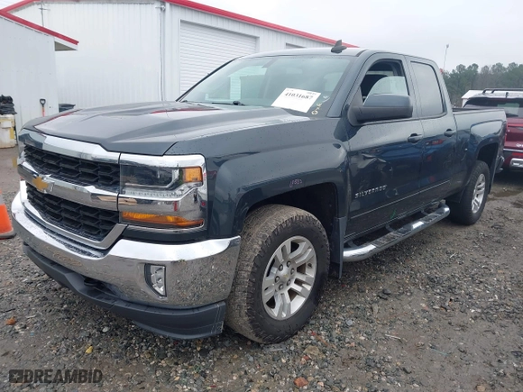 2018 Chevrolet Silverado 1500 LT with VIN 1GCVKREH4JZ253841, listed as a IAAI auction lot 41031687 with 56,539 mi miles. Bid and sale history available at carsss.com. Image 17.