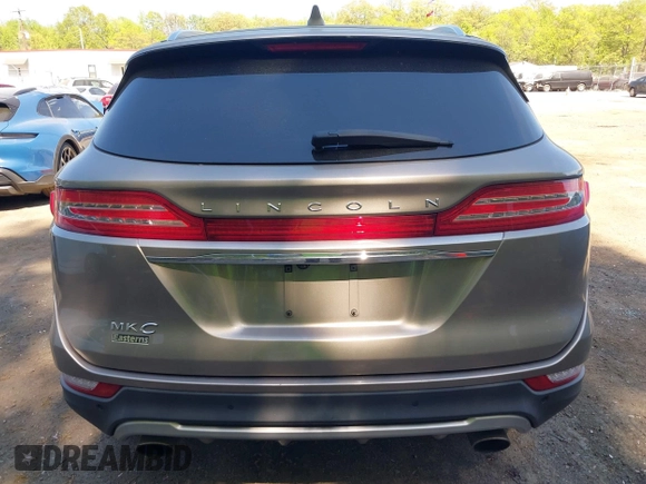 2019 Lincoln MKC Reserve with VIN 5LMCJ3D93KUL53163, listed as a IAAI auction lot 42097105 with 71,066 mi miles and . Bid and sale history available at DreamBid. Image 16.