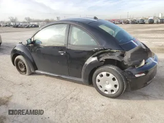 2007 Volkswagen New Beetle Coupe with VIN 3VWEW31CX7M519236, listed as a Copart auction lot 85434464 with 154,806 mi miles and Salvage Title. Bid and sale history available at carsss.com. Image 2.