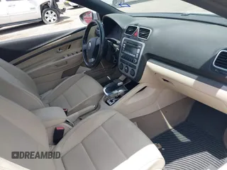 2009 Volkswagen Eos Komfort with VIN WVWBA71F49V016543, listed as a IAAI auction lot 42029360 with 76,657 mi miles and . Bid and sale history available at DreamBid. Image 5.