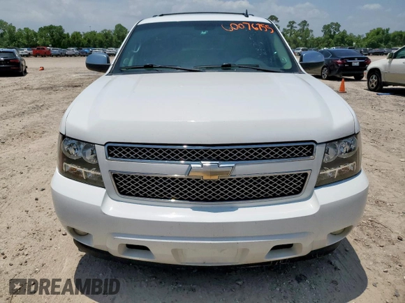 2011 Chevrolet Tahoe LS with VIN 1GNSCAE04BR158586, listed as a Copart auction lot 60076755 with 278,917 mi miles and Clean title. Bid and sale history available at DreamBid. Image 5.