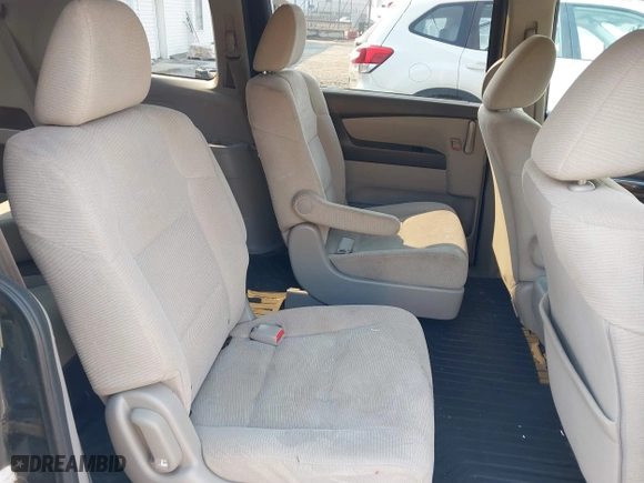 2011 Honda Odyssey LX with VIN 5FNRL5H29BB023895, listed as a IAAI auction lot 41897494 with 177,796 mi miles. Bid and sale history available at carsss.com. Image 8.