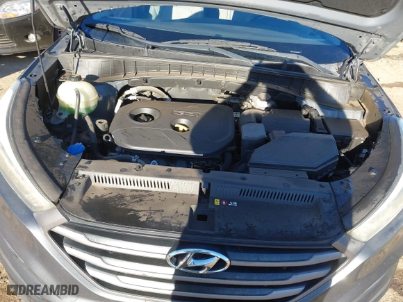 2016 Hyundai Tucson SE with VIN KM8J33A45GU089996, listed as a IAAI auction lot 41687069 with 129,957 mi miles. Bid and sale history available at carsss.com. Image 10.
