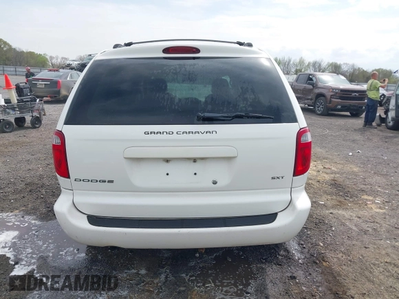 2006 Dodge Grand Caravan SXT z VIN 2D4GP44L56R883696, wystawiony jako IAAI lot #41899580 z przebiegiem 127 874 mil mil oraz . Historia ofert i sprzedaży dostępna na DreamBid. Obrazek 16.