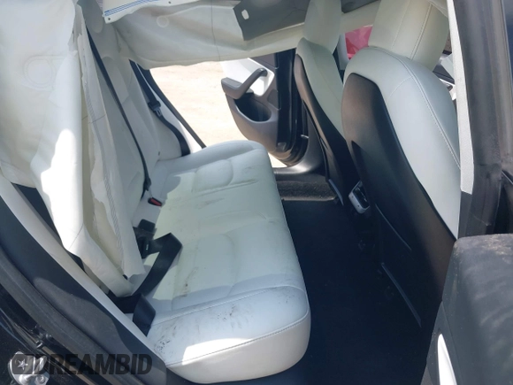 2020 Tesla Model 3 Standard Range Plus z VIN 5YJ3E1EA9LF738102, wystawiony jako IAAI lot #42107744 z przebiegiem 73 294 mil mil oraz . Historia ofert i sprzedaży dostępna na DreamBid. Obrazek 8.