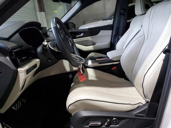 2023 Acura MDX Type S w/Advance Package with VIN 5J8YD8H89PL004140, listed as a Copart auction lot 87893805 with 14,149 mi miles and Salvage Title. Bid and sale history available at carsss.com. Image 7.