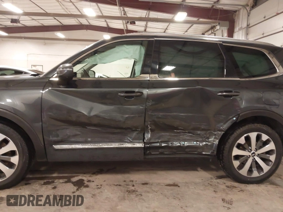 2022 Kia Telluride EX z VIN 5XYP3DHC0NG257513, wystawiony jako IAAI lot #42237366 z przebiegiem 43 936 mil mil oraz . Historia ofert i sprzedaży dostępna na DreamBid. Obrazek 6.