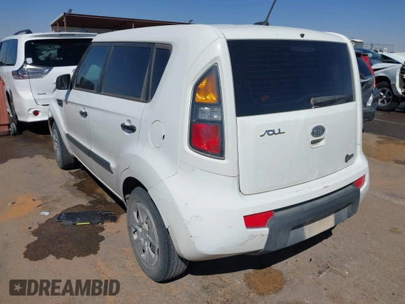 2011 Kia Soul with VIN KNDJT2A17B7302703, listed as a IAAI auction lot 41844281 with 93,606 mi miles. Bid and sale history available at carsss.com. Image 3.