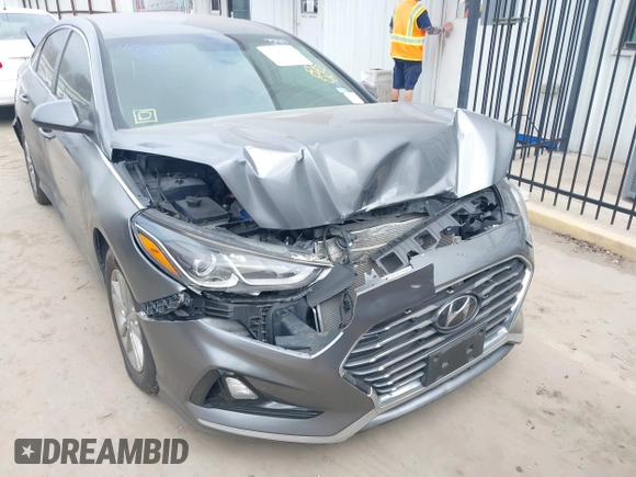 2019 Hyundai Sonata SE with VIN 5NPE24AF7KH751127, listed as a IAAI auction lot 41184221 with 83,267 mi miles and . Bid and sale history available at carsss.com. Image 6.