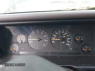 1994 Jeep Grand Cherokee Laredo z VIN 1J4GZ58Y2RC320793, wystawiony jako IAAI lot #42781115 z przebiegiem 275 518 mil mil oraz . Historia ofert i sprzedaży dostępna na DreamBid. Obrazek 7.
