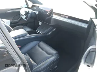 2022 Tesla Model X with VIN 7SAXCBE56NF329657, listed as a IAAI auction lot 41400629 with Not Provided miles and . Bid and sale history available at DreamBid. Image 5.