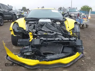 2015 Chevrolet Corvette Z06 3LZ z VIN 1G1YU2D67F5603369, wystawiony jako IAAI lot #42193440 z przebiegiem 17 618 mil mil oraz . Historia ofert i sprzedaży dostępna na DreamBid. Obrazek 13.