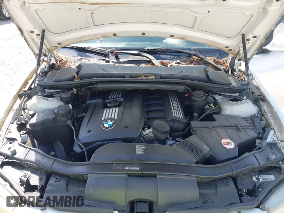 2011 BMW 3 Series 328i with VIN WBAPH7C5XBE851569, listed as a IAAI auction lot 41940437 with 171,881 mi miles. Bid and sale history available at carsss.com. Image 10.