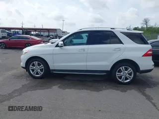 2015 Mercedes-Benz M 350 with VIN 4JGDA5JB8FA462476, listed as a IAAI auction lot 41901008 with 55,619 mi miles and . Bid and sale history available at DreamBid. Image 14.