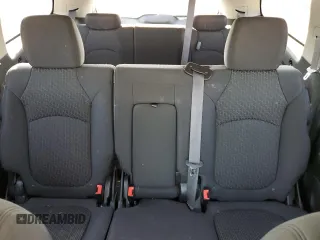 2011 Chevrolet Traverse 1LT z VIN 1GNKRGED9BJ403885, wystawiony jako Copart lot #56929765 z przebiegiem Nie podano mil oraz Szkoda całkowita • Salvage title. Historia ofert i sprzedaży dostępna na DreamBid. Obrazek 10.
