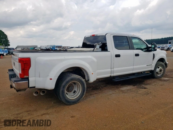 2019 Ford F-350 Lariat with VIN 1FT8W3CT5KEC67505, listed as a Copart auction lot 58712455 with 198,476 mi miles and Clean title. Bid and sale history available at DreamBid. Image 3.