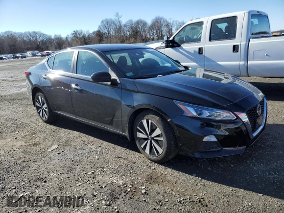 2022 Nissan Altima SV with VIN 1N4BL4DW8NN350577, listed as a Copart auction lot 42229335 with 14,590 mi miles and Salvage Title. Bid and sale history available at DreamBid. Image 4.