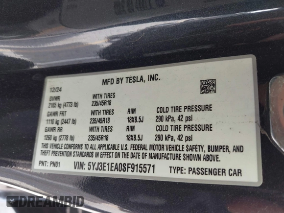 2025 Tesla Model 3 Long Range z VIN 5YJ3E1EA0SF915571, wystawiony jako IAAI lot #42247609 z przebiegiem 3 901 mil mil oraz . Historia ofert i sprzedaży dostępna na DreamBid. Obrazek 9.