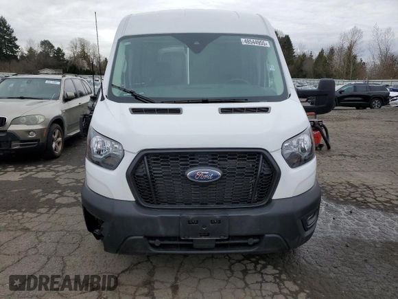 2024 Ford Transit Cargo with VIN 1FTBR1C87RKB09286, listed as a Copart auction lot 48544955 with 4,343 mi miles and Salvage Title. Bid and sale history available at DreamBid. Image 5.
