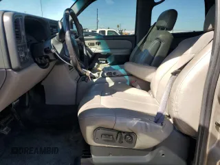 2002 Chevrolet Tahoe LS с VIN 1GNEC13T62R243097, выставлен на аукционе Copart как лот 64210815 с пробегом 254 318 миль миль и Списание • Salvage title. История ставок и продаж доступна на DreamBid. Изображение 7.