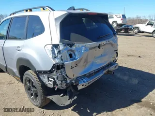2024 Subaru Forester Wilderness with VIN JF2SKAJC8RH528841, listed as a IAAI auction lot 41747909 with 2,025 mi miles. Bid and sale history available at carsss.com. Image 6.