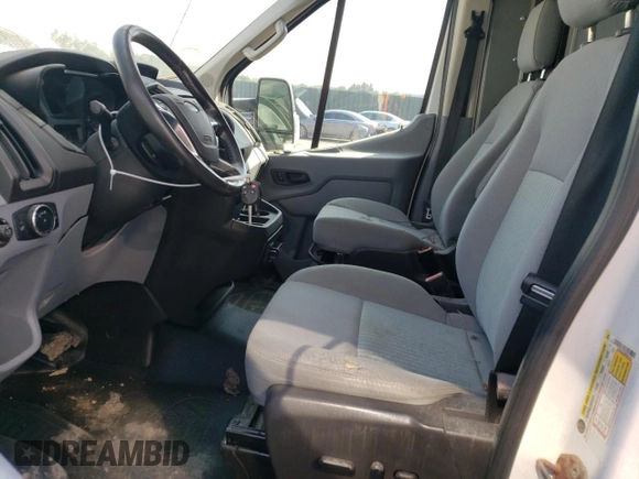 2016 Ford Transit Cargo z VIN 1FTYR2CG3GKB38143, wystawiony jako Copart lot #60861365 z przebiegiem 67 107 mil mil oraz Czysty tytuł • Clean title. Historia ofert i sprzedaży dostępna na DreamBid. Obrazek 7.