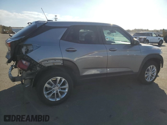 2024 Chevrolet TrailBlazer LS with VIN KL79MNSL0RB077675, listed as a Copart auction lot 78838914 with 4,347 mi miles and Salvage Title. Bid and sale history available at DreamBid. Image 3.