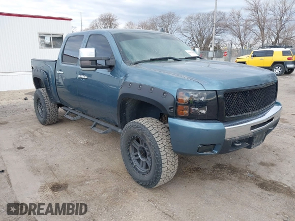 2011 Chevrolet Silverado 1500 LT with VIN 3GCPKSE31BG168056, listed as a IAAI auction lot 41877462 with 148,638 mi miles and . Bid and sale history available at DreamBid. Image 1.