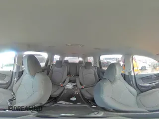 2008 GMC Acadia SLE1 z VIN 1GKER13718J307746, wystawiony jako Copart lot #47288485 z przebiegiem 184 961 mil mil oraz Szkoda całkowita • Salvage title. Historia ofert i sprzedaży dostępna na DreamBid. Obrazek 12.