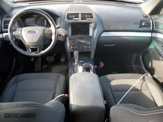 2017 Ford Explorer XLT with VIN 1FM5K8D86HGB05347, listed as a Copart auction lot 44648915 with 134,494 mi miles and Salvage Title. Bid and sale history available at carsss.com. Image 8.