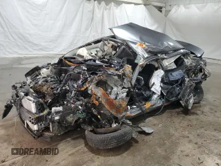 2024 Nissan Versa S z VIN 3N1CN8DVXRL881568, wystawiony jako Copart lot #49678335 z przebiegiem Nie podano mil oraz Nie do naprawy • Non repairable. Historia ofert i sprzedaży dostępna na DreamBid. Obrazek 1.