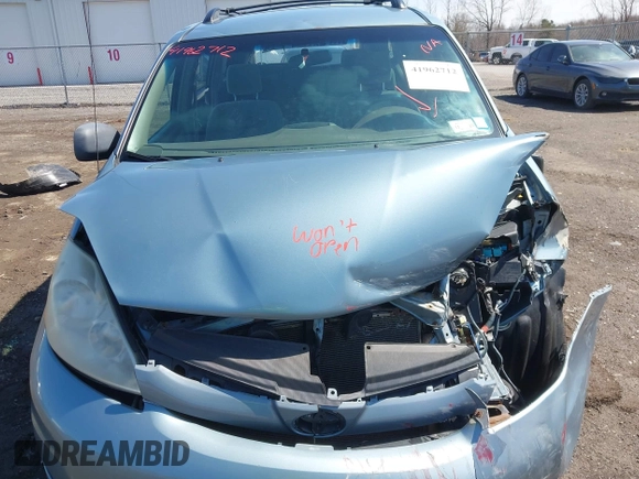 2007 Toyota Sienna CE with VIN 5TDZK23C57S080017, listed as a IAAI auction lot 41962712 with 29,966 mi miles and . Bid and sale history available at DreamBid. Image 6.