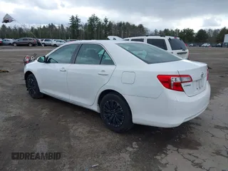 2013 Toyota Camry L with VIN 4T1BF1FK0DU270720, listed as a IAAI auction lot 41977020 with 182,058 mi miles. Bid and sale history available at carsss.com. Image 3.