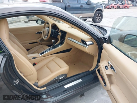 2013 Porsche 911 Carrera with VIN WP0AA2A91DS106624, listed as a IAAI auction lot 41586673 with 37,100 mi miles. Bid and sale history available at carsss.com. Image 5.