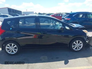 2015 Nissan Note SV z VIN 3N1CE2CP8FL386913, wystawiony jako IAAI lot #42531472 z przebiegiem 112 866 mil mil oraz . Historia ofert i sprzedaży dostępna na DreamBid. Obrazek 13.