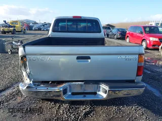 2000 Toyota Tacoma with VIN 5TEWN72N4YZ708230, listed as a IAAI auction lot 41626807 with 216,237 mi miles and . Bid and sale history available at DreamBid. Image 16.