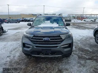 2022 Ford Explorer XLT with VIN 1FMSK8DH6NGB67409, listed as a IAAI auction lot 41455633 with 50,639 mi miles. Bid and sale history available at carsss.com. Image 12.