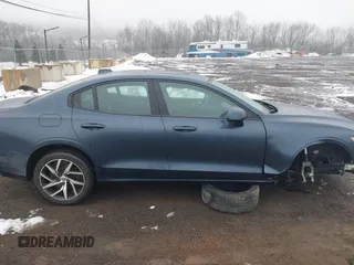 2019 Volvo S60 Momentum with VIN 7JRA22TK1KG014749, listed as a IAAI auction lot 41538244 with 68,224 mi miles. Bid and sale history available at carsss.com. Image 13.