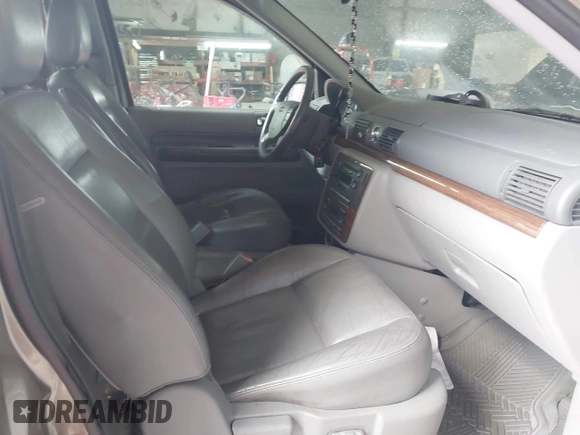 2004 Ford Freestar Limited с VIN 2FMDA58264BA82267, выставлен на аукционе IAAI как лот 42429259 с пробегом 211 106 миль миль и . История ставок и продаж доступна на DreamBid. Изображение 5.