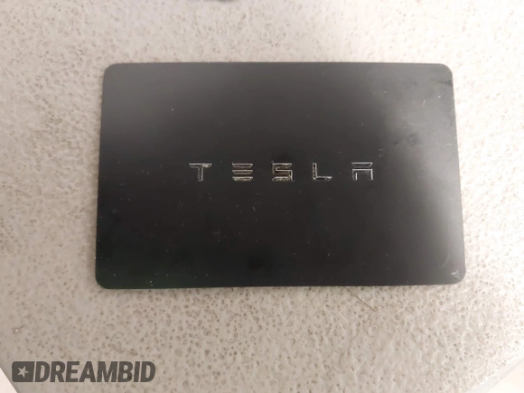 2018 Tesla Model 3 Long Range Battery z VIN 5YJ3E1EA9JF123109, wystawiony jako IAAI lot #42038158 z przebiegiem 133 361 mil mil oraz . Historia ofert i sprzedaży dostępna na DreamBid. Obrazek 11.