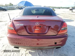 2011 Mercedes-Benz SLK 300 z VIN WDBWK5EA2BF241530, wystawiony jako Copart lot #73412164 z przebiegiem 115 746 mil mil oraz Szkoda całkowita • Salvage title. Historia ofert i sprzedaży dostępna na DreamBid. Obrazek 6.
