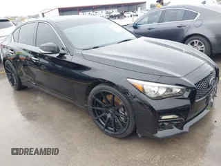 2014 Infiniti Q50 with VIN JN1BV7APXEM673668, listed as a IAAI auction lot 40792037 with 151,673 mi miles. Bid and sale history available at carsss.com. Image 1.