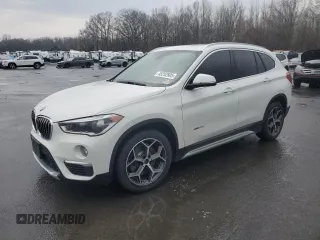 2017 BMW X1 xDrive28i z VIN WBXHT3Z38H4A53502, wystawiony jako Copart lot #45352805 z przebiegiem 100 765 mil mil oraz Szkoda całkowita • Salvage title. Historia ofert i sprzedaży dostępna na DreamBid. Obrazek 1.