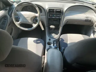 2003 Ford Mustang Standard z VIN 1FAFP40423F337129, wystawiony jako Copart lot #58982005 z przebiegiem 196 277 mil mil oraz Szkoda całkowita • Salvage title. Historia ofert i sprzedaży dostępna na DreamBid. Obrazek 8.